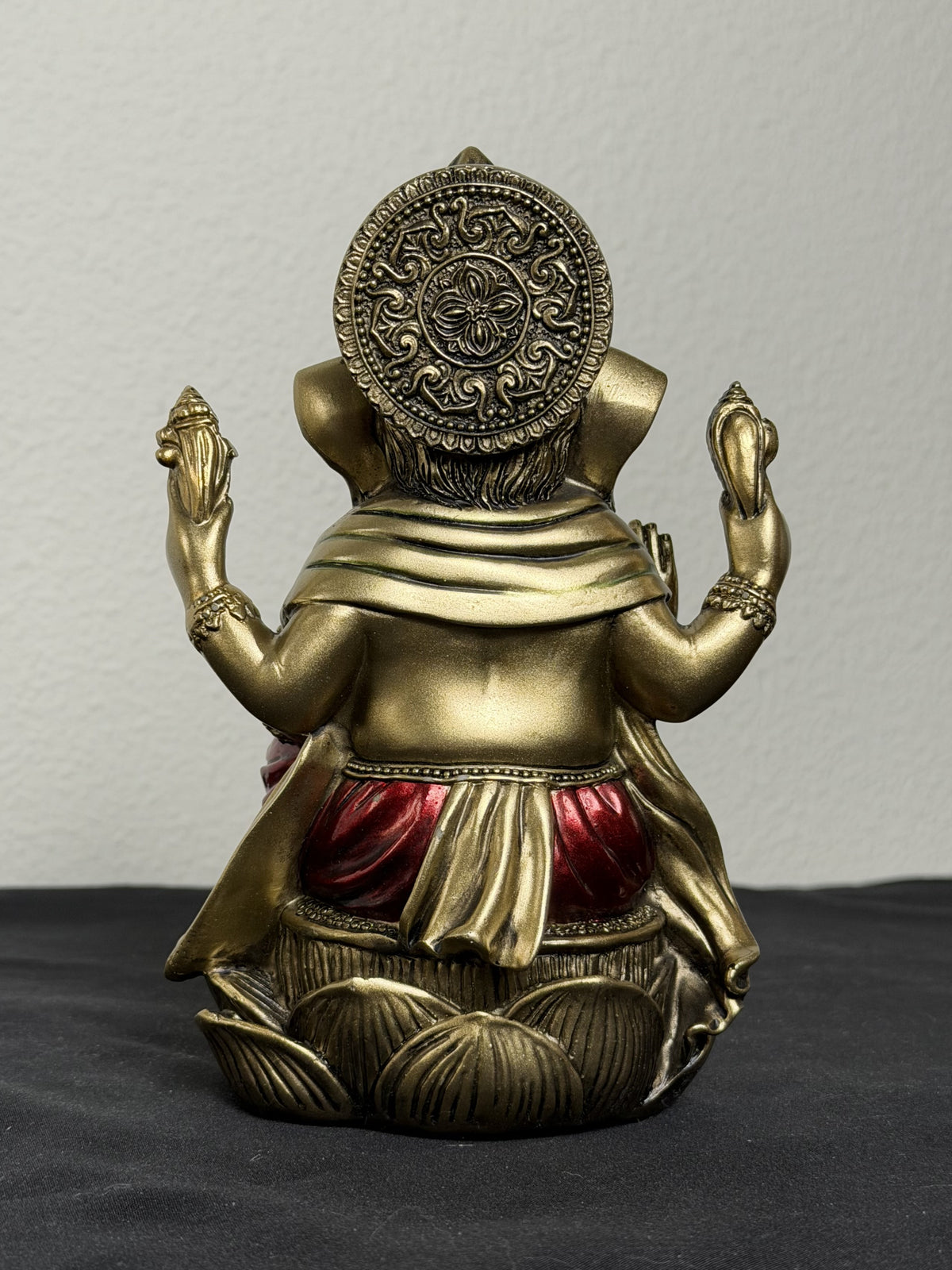 6.75" Tall Ganeshia Statue - Gold & Red